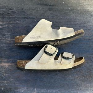 Birkenstock Arizona Big Tortoise Buckle Almond In Size 39